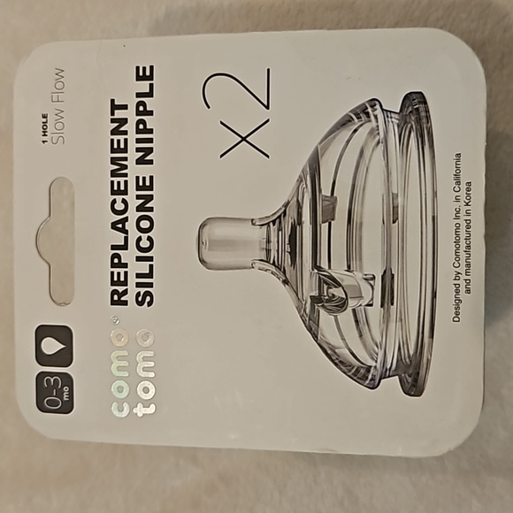 Comotomo 2 Pack Silicone Replacement Nipple, Slow Flow Clear, 0-3 Months - Picture 7 of 9